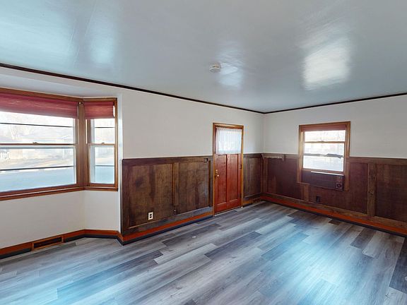 2nd image of 575 12th St