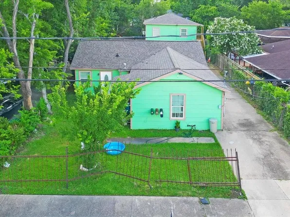 305 Johnson St, Pasadena, TX 77506