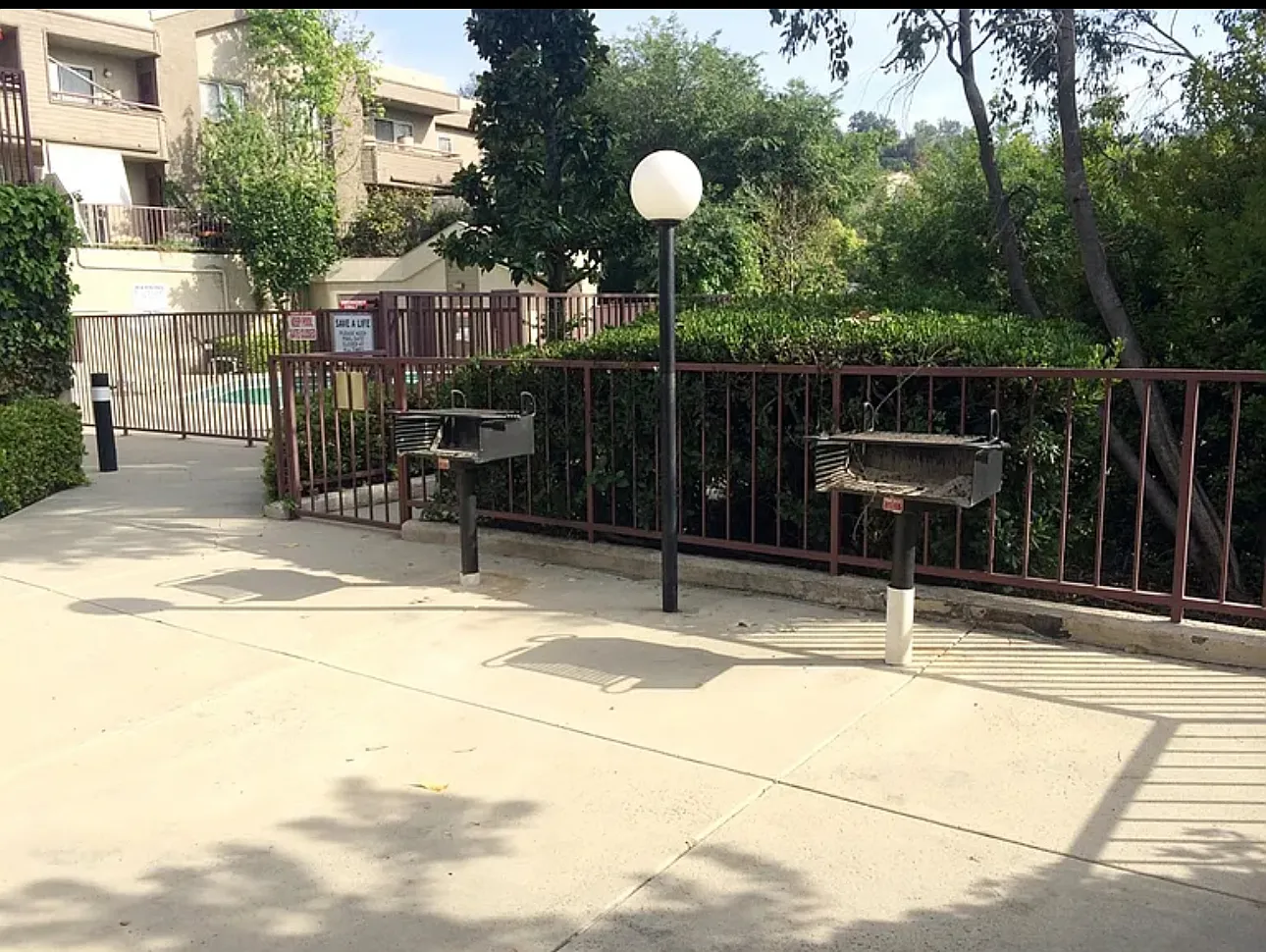 2 bed, 828 sqft, $2,800 — Photo 2