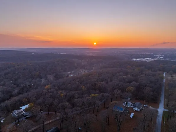 6594 E 563rd Rd, Locust Grove, OK 74352