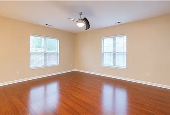 146 Chapel Lk S — Photo 14
