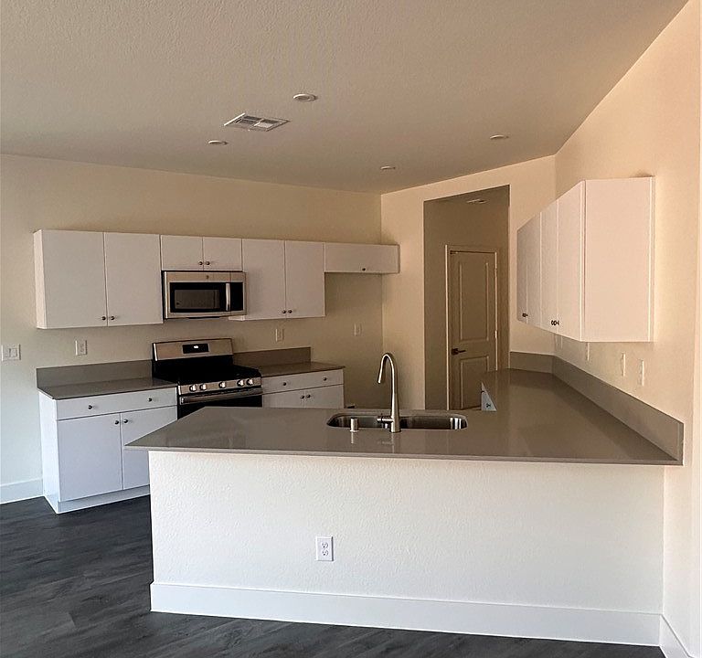 2nd image of 2468 Tom Collins Dr