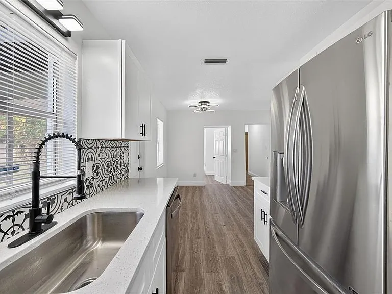 3034 Touraine Ave — Photo 28