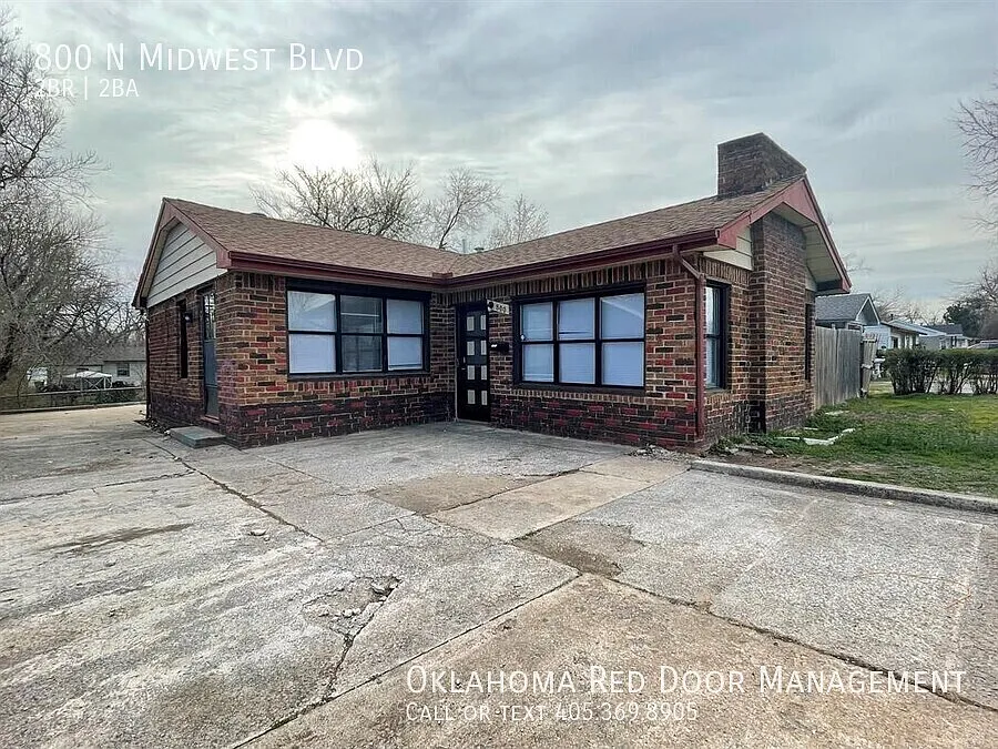 800 N Midwest Blvd