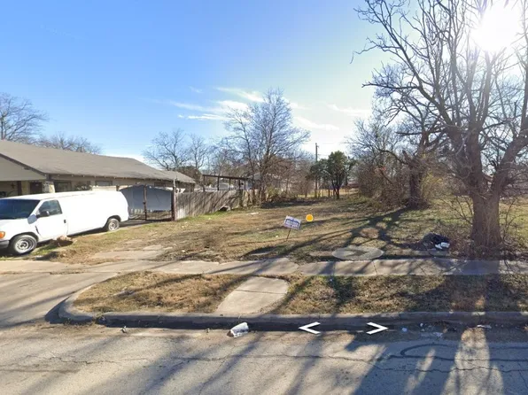 1120 E Cannon St, Fort Worth, TX 76104