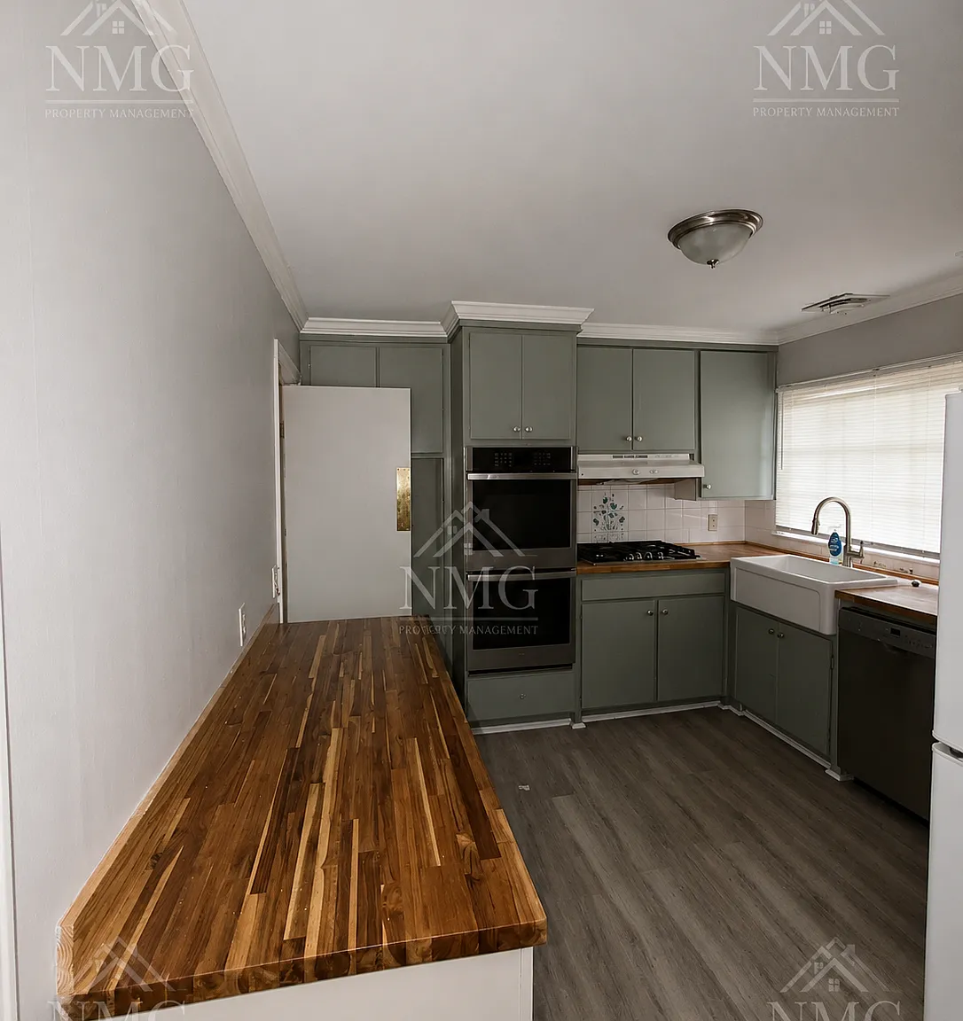 4247 East Ridge Drive - 1 — Photo 2