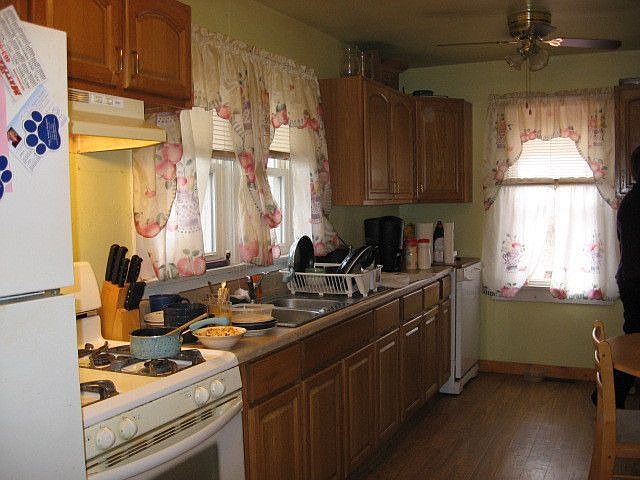 2nd image of 1311 6th St