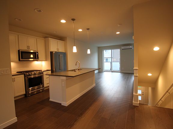 5th image of 14663 36th Ave NE #1