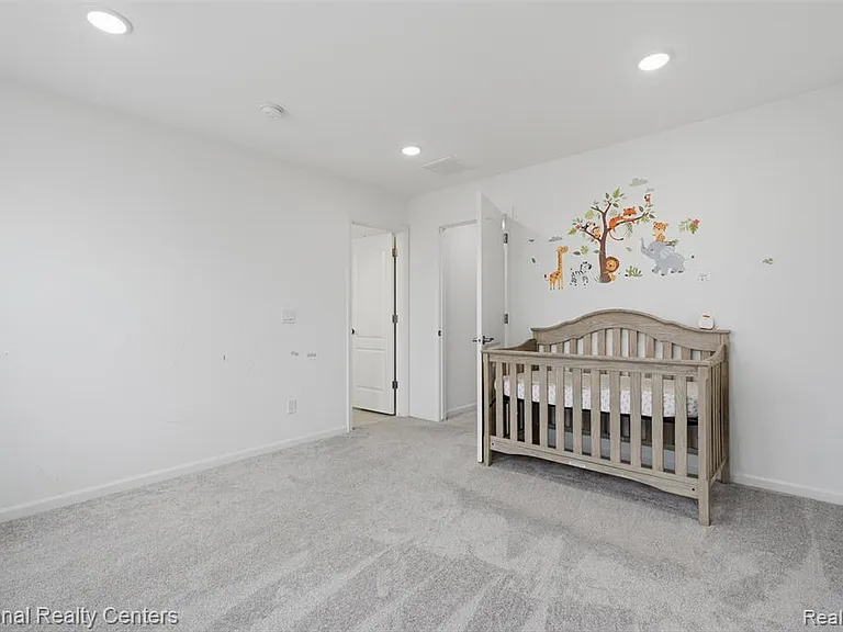 43034 Atwood Ave — Photo 17
