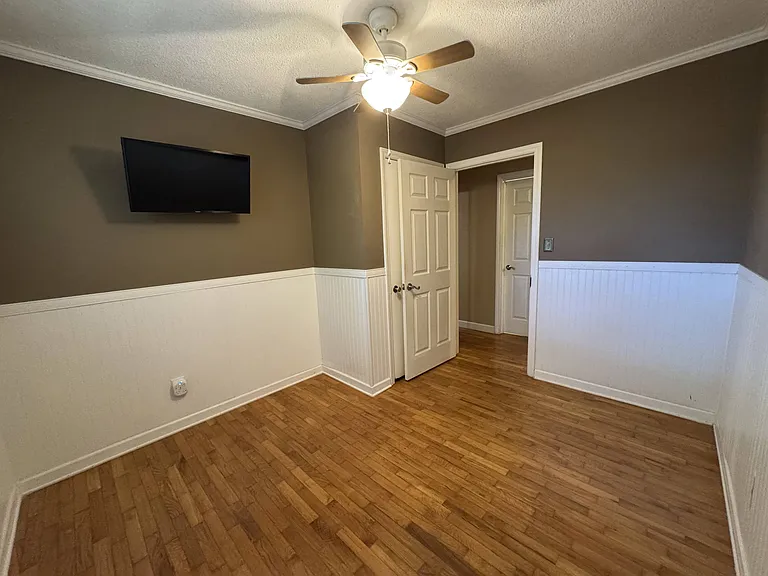 3874 Oakwood Cir — Photo 15