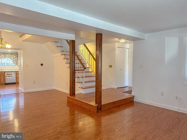 13327 Schwenger Pl — Photo 5