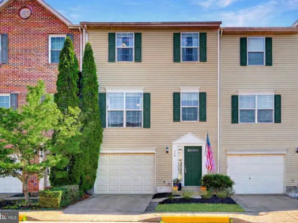 528 Tuliptree Sq NE, Leesburg, VA 20176