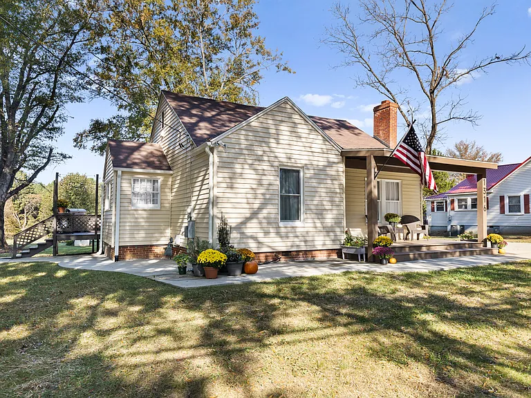 1316 Mecklenburg Hwy — Photo 21