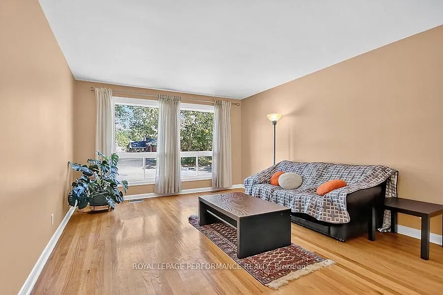 3 bed, $2,600 — Photo 4