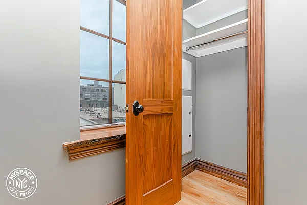 Rented by MySpaceNYC | media 37