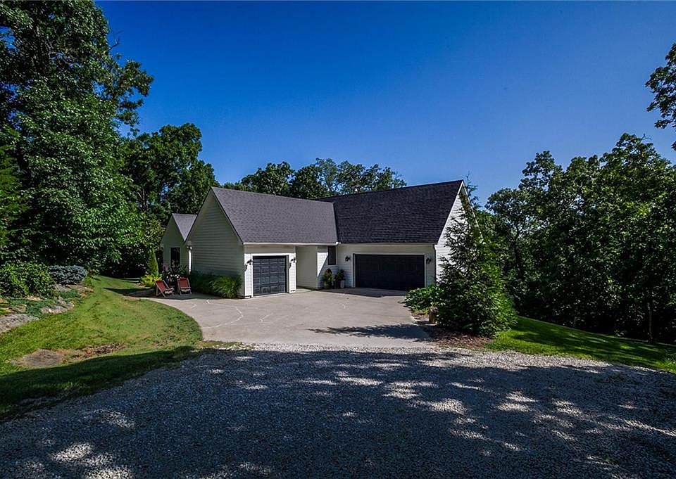 1st image of 17296 Chase Ln