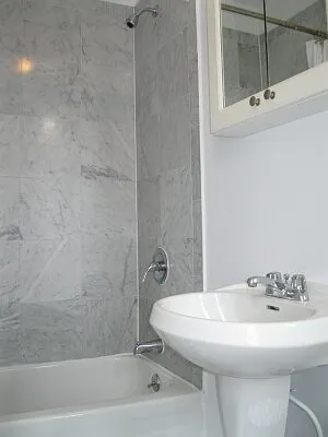 Rented by Tower Brokerage | media 22