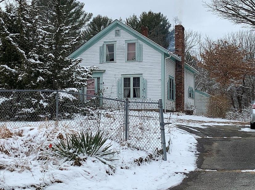 2nd image of 780 Round Top Rd
