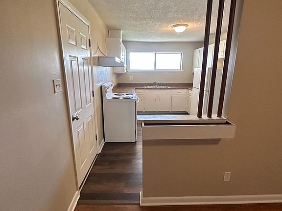 3rd image of 1801 Rankin St