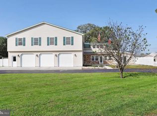 636 Mickey Inn Rd, Chambersburg, PA 17202