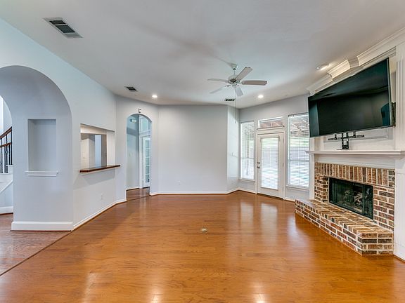 5th image of 2721 Millwood Dr