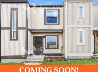 11 Mooring Ct, Baltimore, MD 21221