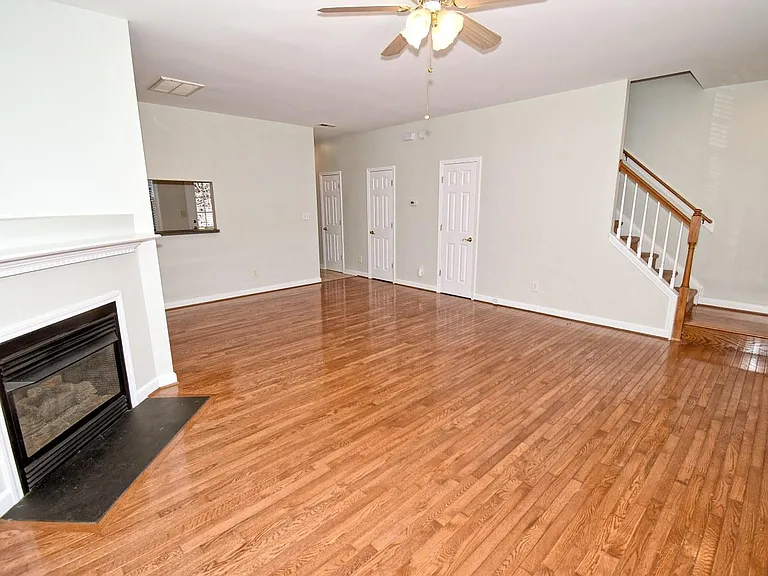 2245 Long Pine Ln — Photo 4