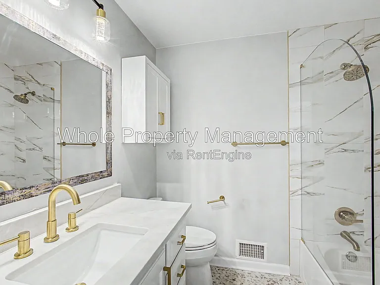 3404 S Clinton Ct — Photo 9