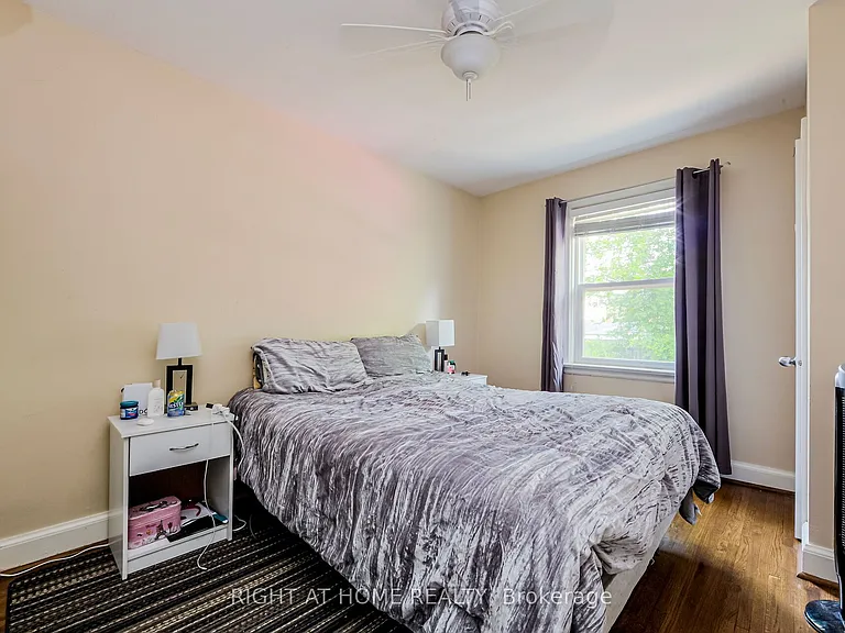 32 Florens Ave — Photo 16