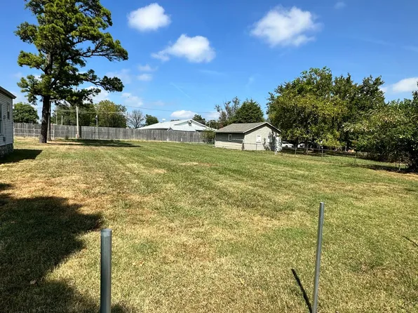 000 E Thoman Street, Springfield, MO 65803