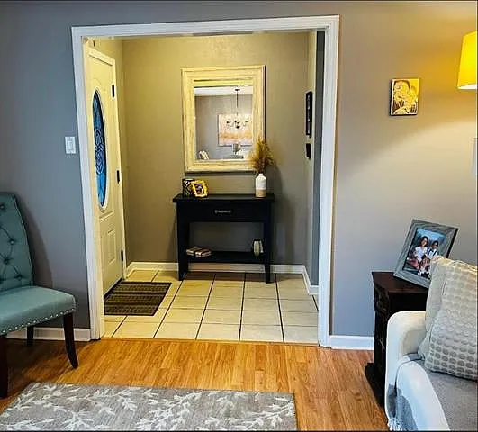 3 bed, 2.0 bath, 1531 sqft, $2,200 — Photo 3