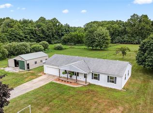 2109 Bennett Rd, Madison, OH 44057