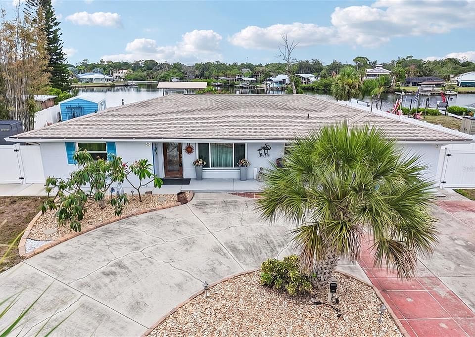 1st image of 806 BLUE HERON BOULEVARD