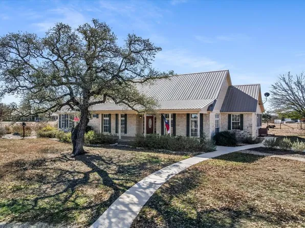 842 Boos Ln, Fredericksburg, TX 78624