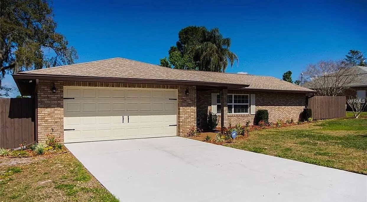 3 bed, 2600 sqft, $2,395 — Photo 1