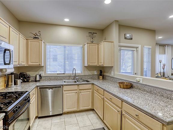 2nd image of 5250 S Rainbow Blvd Unit 2032