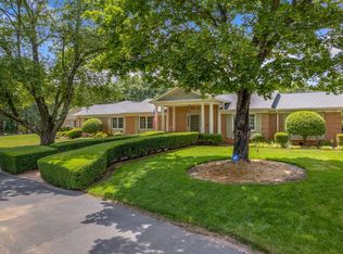 136 Club Dr, Simpsonville, SC 29681
