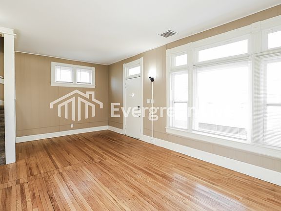 4th image of 4215 Grant St