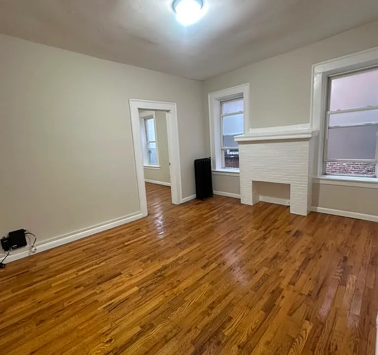 220 Roseville Ave #306C