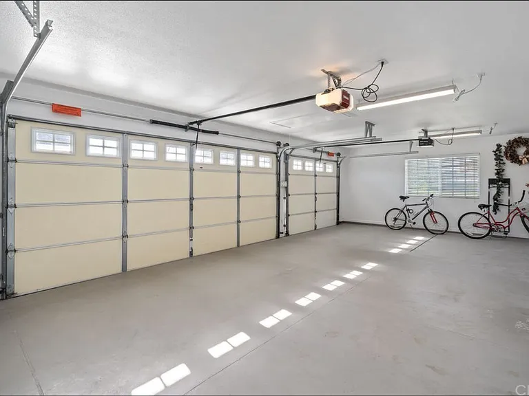 440 Country Club Dr — Photo 28