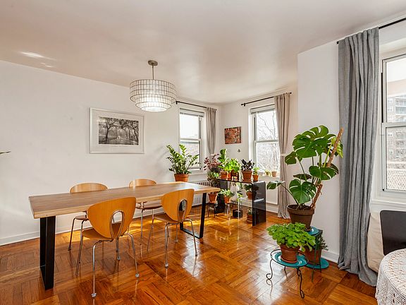 3rd image of 3901 Independence Ave APT 5D