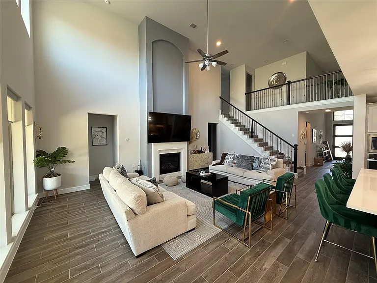 563 Santa Rosa Hills Dr — Photo 21