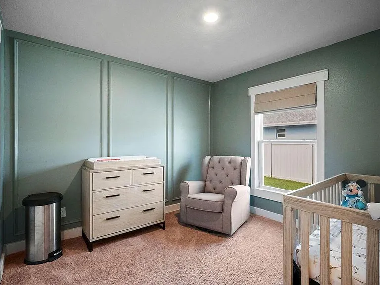 414 SW Dahled Ave — Photo 5