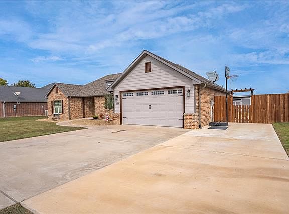 4th image of 136 Posey Lake Dr