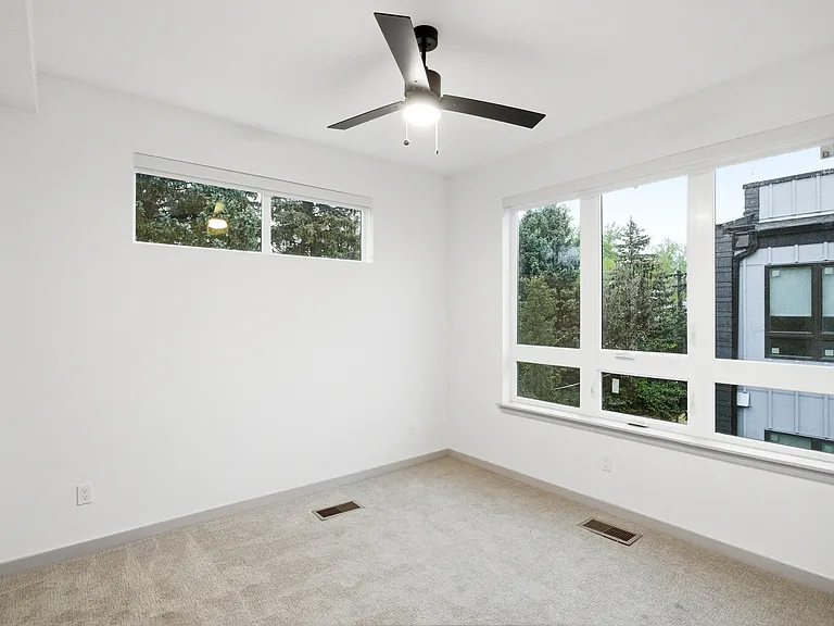 University Hills Townhomes — Photo 23
