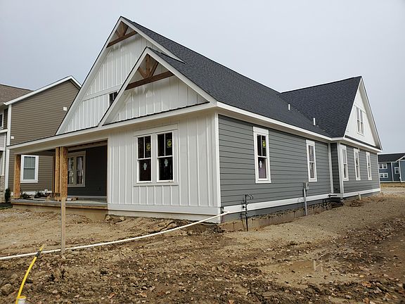 3rd image of 5689 Evans Farm Dr
