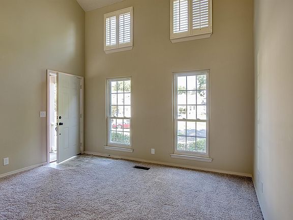 4th image of 529 Amquiwood Ct