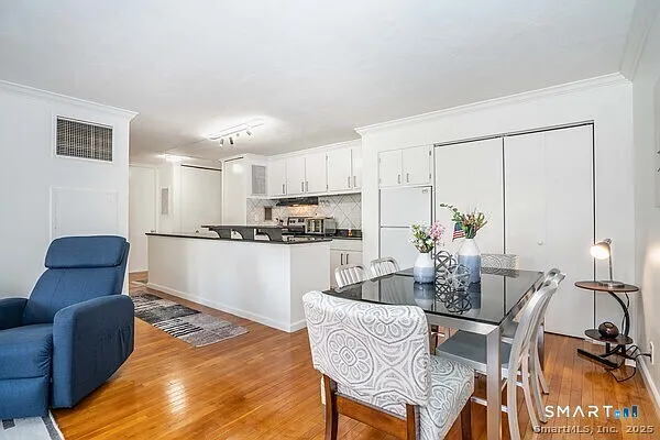 1 Gold St #3D — Photo 6