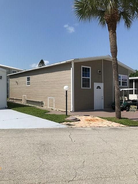 1st image of 437 Nettles Blvd