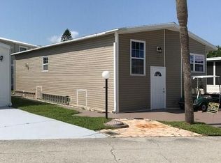 437 Nettles Blvd, Jensen Beach, FL 34957
